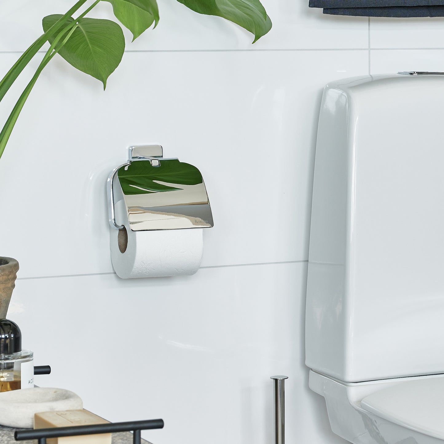 Toilet Roll Holder with Lid